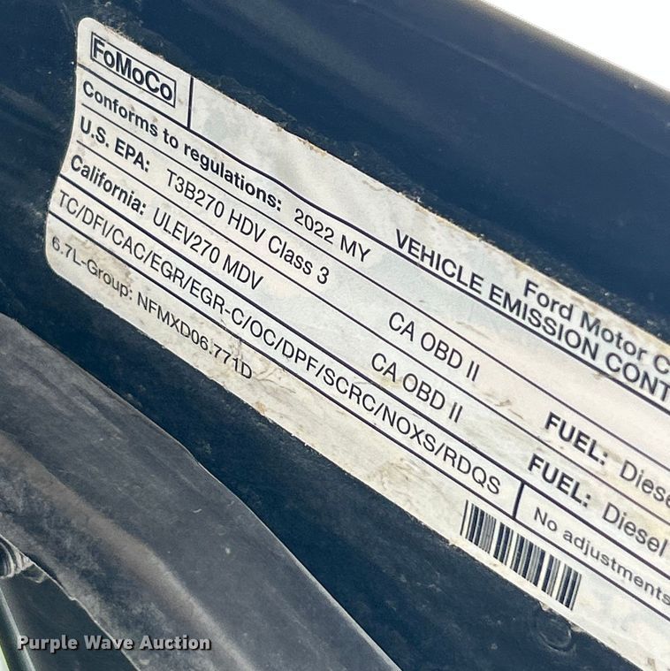 image for item ET6996 2022 Ford F250 Super Duty Crew Cab pickup truck