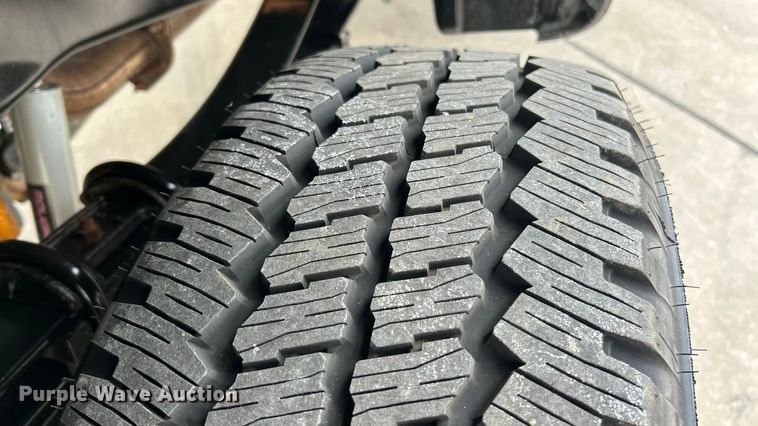 image for item ET6996 2022 Ford F250 Super Duty Crew Cab pickup truck