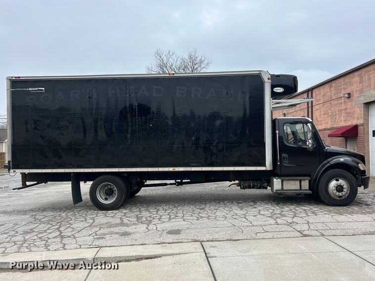 image for item ET7000 2009 Freightliner M2 refrigerated truck