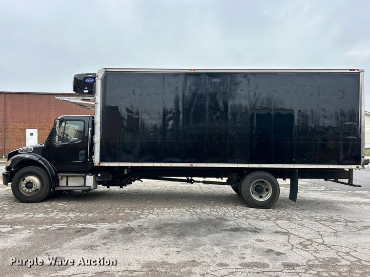 image for item ET7000 2009 Freightliner M2 refrigerated truck