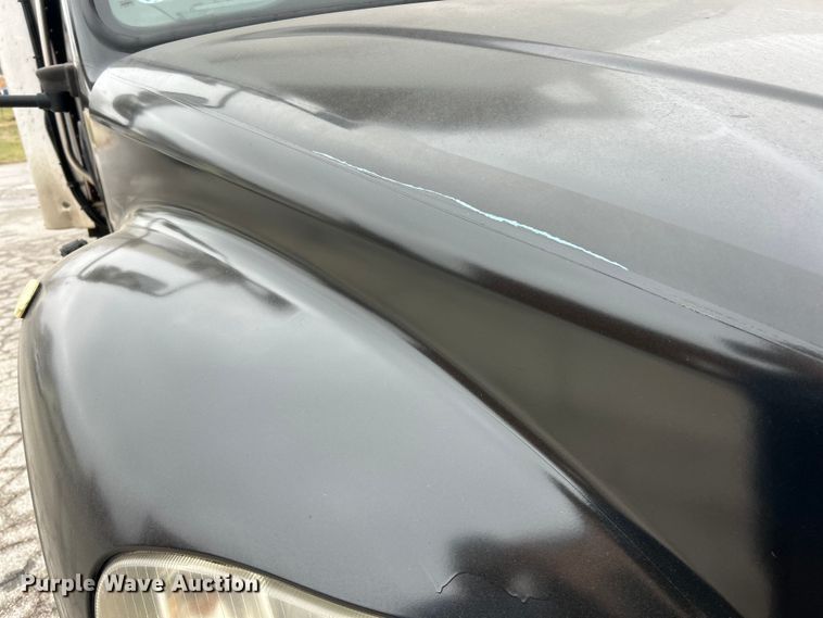 image for item ET7000 2009 Freightliner M2 refrigerated truck