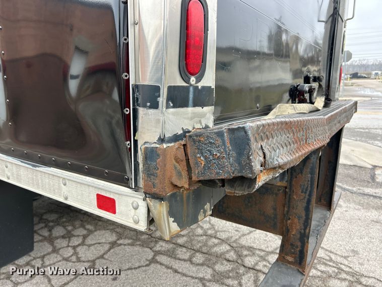 image for item ET7000 2009 Freightliner M2 refrigerated truck