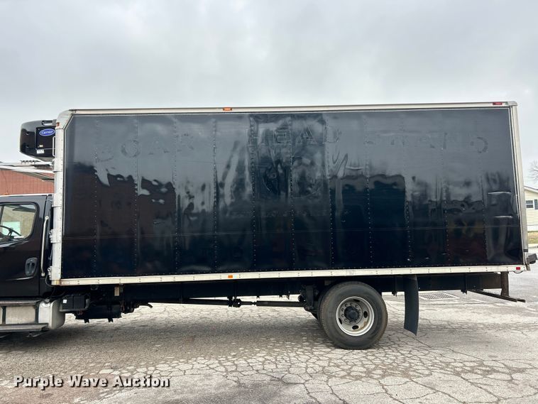 image for item ET7000 2009 Freightliner M2 refrigerated truck