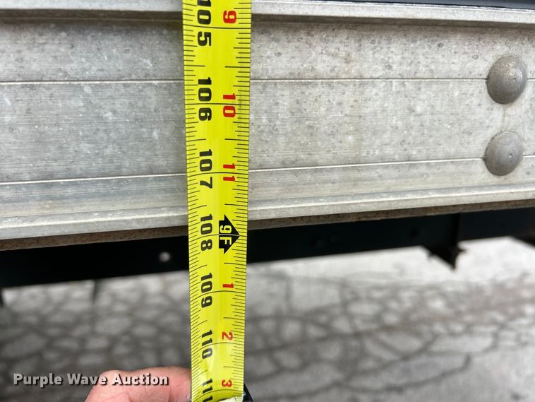 image for item ET7000 2009 Freightliner M2 refrigerated truck