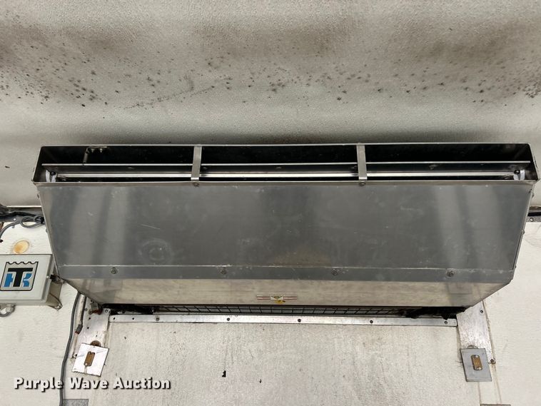 image for item ET7000 2009 Freightliner M2 refrigerated truck