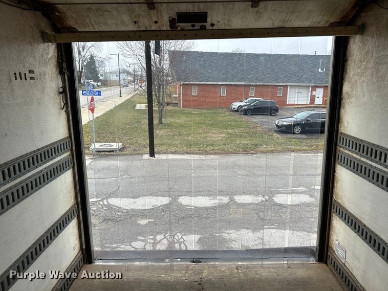 image for item ET7000 2009 Freightliner M2 refrigerated truck