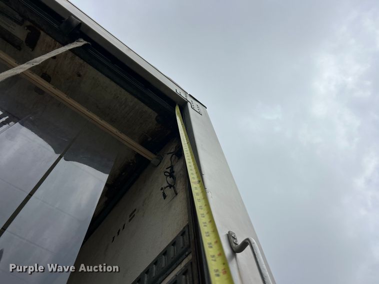 image for item ET7000 2009 Freightliner M2 refrigerated truck