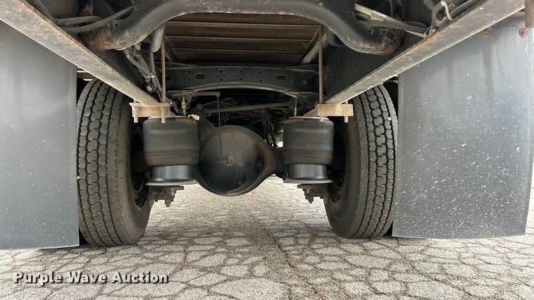 image for item ET7000 2009 Freightliner M2 refrigerated truck