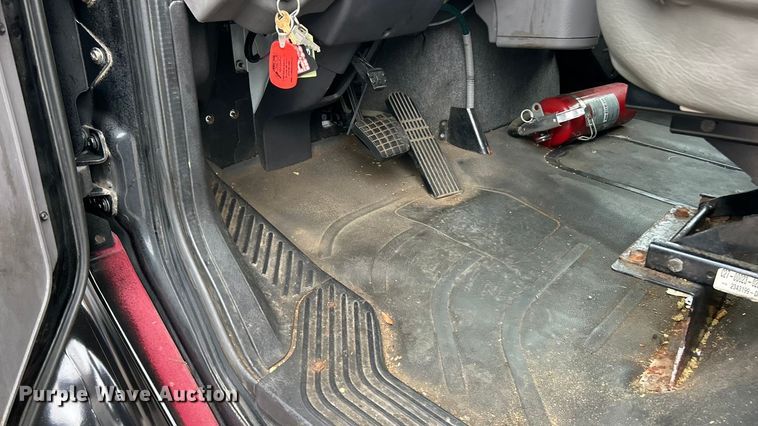 image for item ET7000 2009 Freightliner M2 refrigerated truck