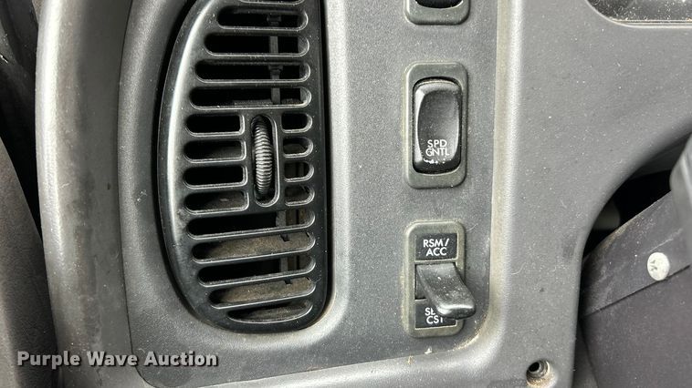 image for item ET7000 2009 Freightliner M2 refrigerated truck