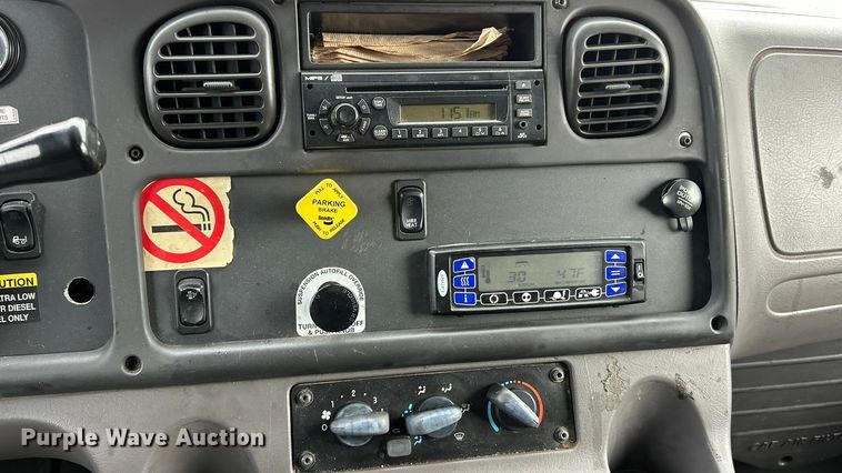 image for item ET7000 2009 Freightliner M2 refrigerated truck