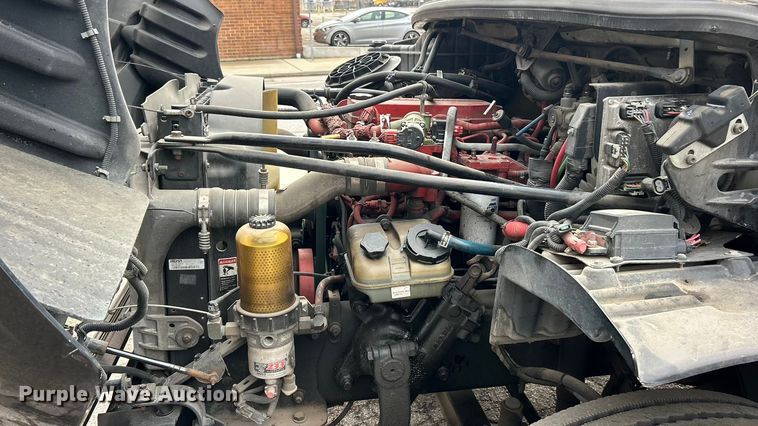 image for item ET7000 2009 Freightliner M2 refrigerated truck