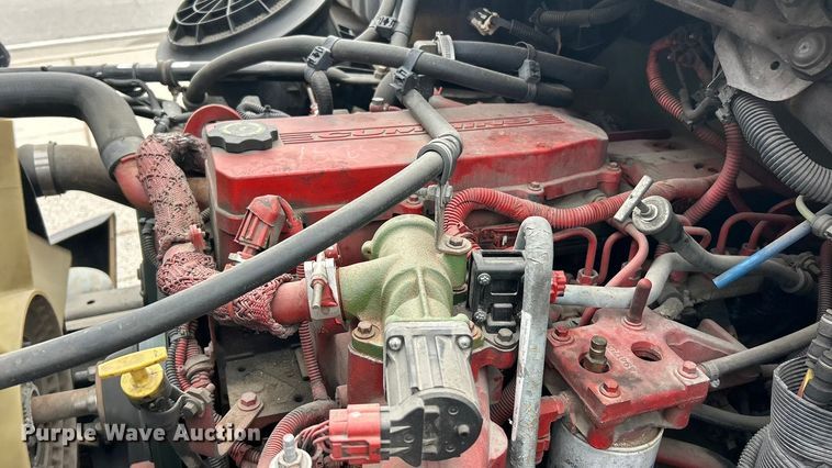 image for item ET7000 2009 Freightliner M2 refrigerated truck