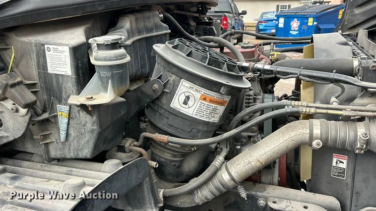 image for item ET7000 2009 Freightliner M2 refrigerated truck