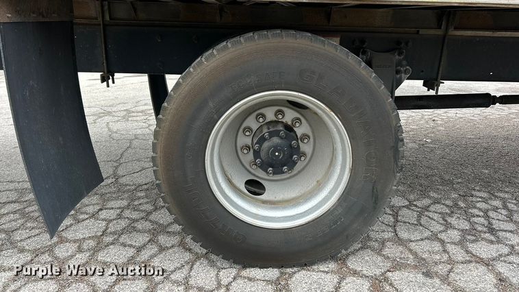 image for item ET7000 2009 Freightliner M2 refrigerated truck