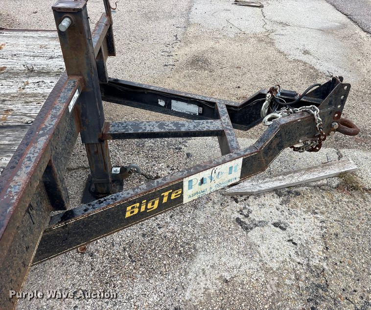 image for item ET7358 2011 Big Tex 14TL22BK tilt deck equipment trailer