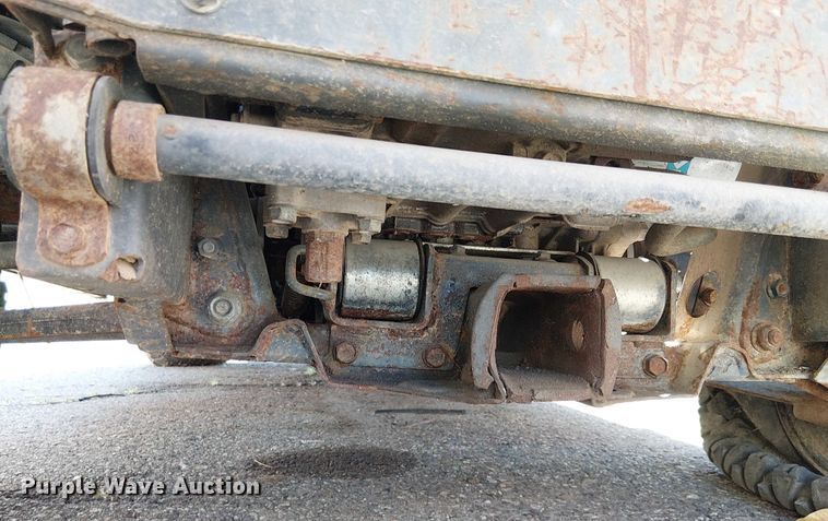 image for item EU2627 2016 Kubota X1140 utility vehicle