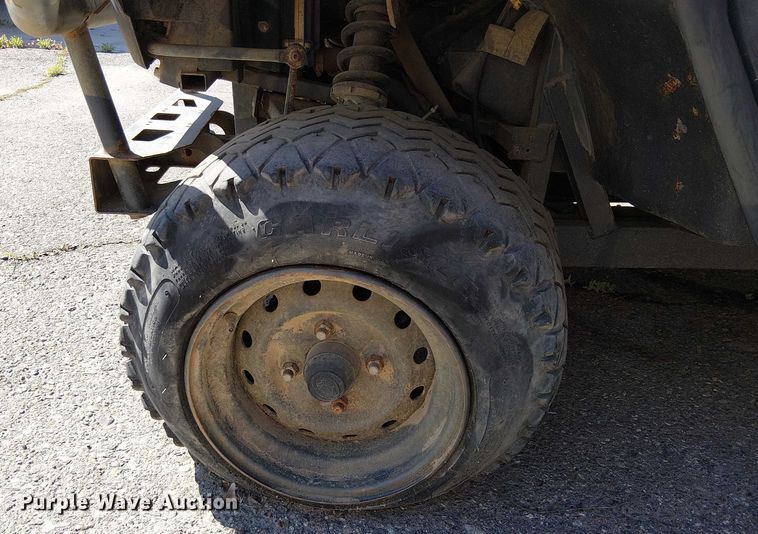 image for item EU2627 2016 Kubota X1140 utility vehicle