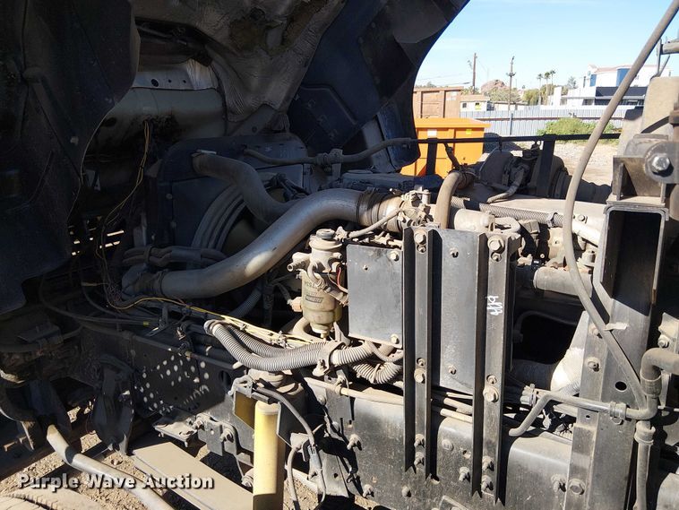 image for item EU2631 2004 GMC T-series street sweeper truck