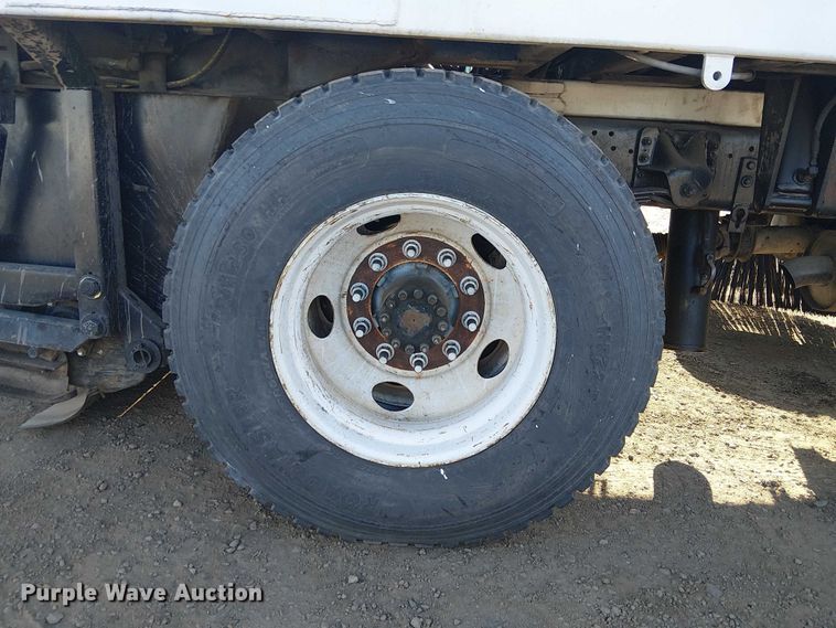 image for item EU2631 2004 GMC T-series street sweeper truck