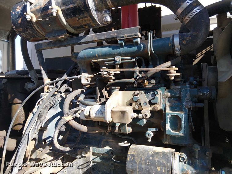 image for item EU2632 2004 GMC T-series street sweeper truck