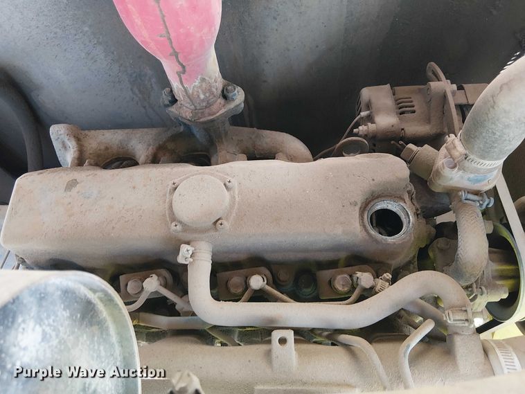 image for item EU2632 2004 GMC T-series street sweeper truck