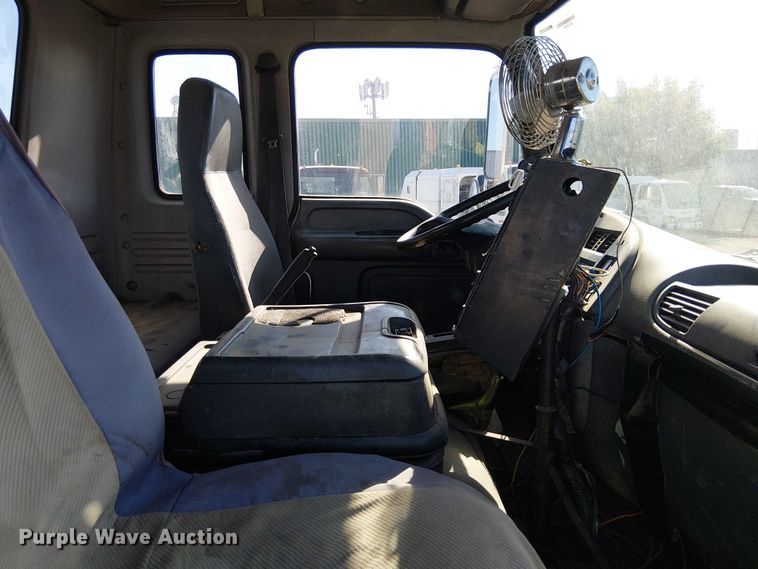 image for item EU2632 2004 GMC T-series street sweeper truck