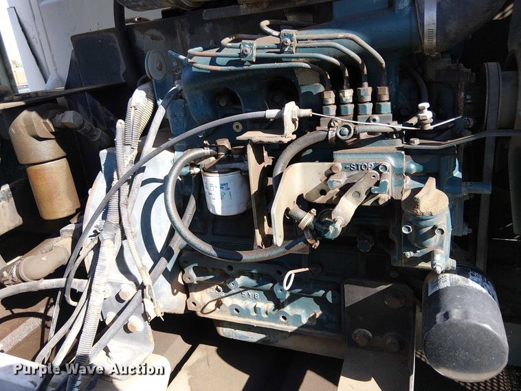 image for item EU2633 2004 GMC T-series street sweeper truck