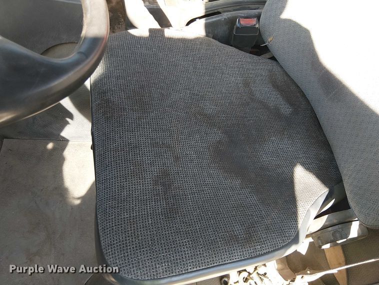 image for item EU2633 2004 GMC T-series street sweeper truck