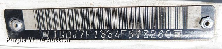 image for item EU2633 2004 GMC T-series street sweeper truck