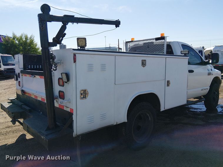 image for item EU2637 2008 Dodge Ram 3500 utility bed pickup truck