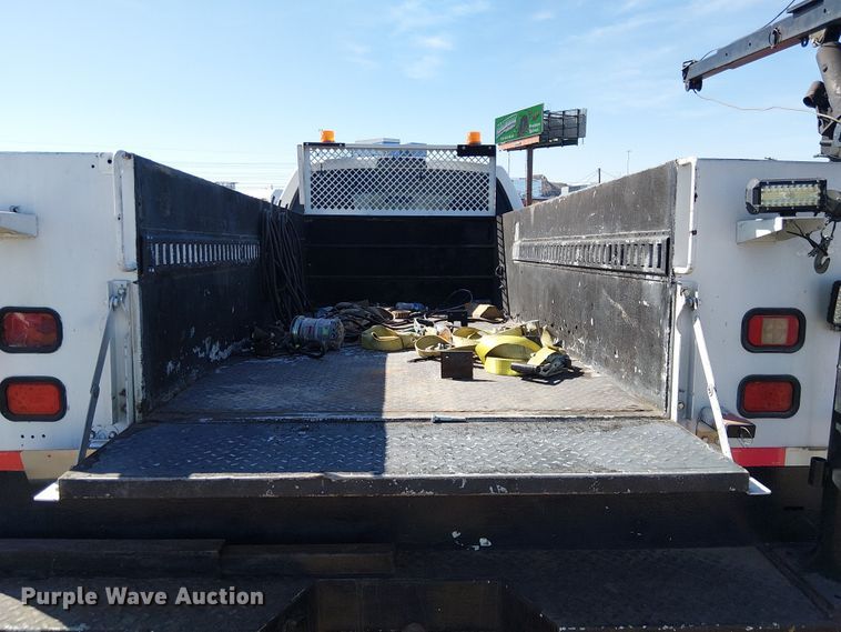 image for item EU2637 2008 Dodge Ram 3500 utility bed pickup truck