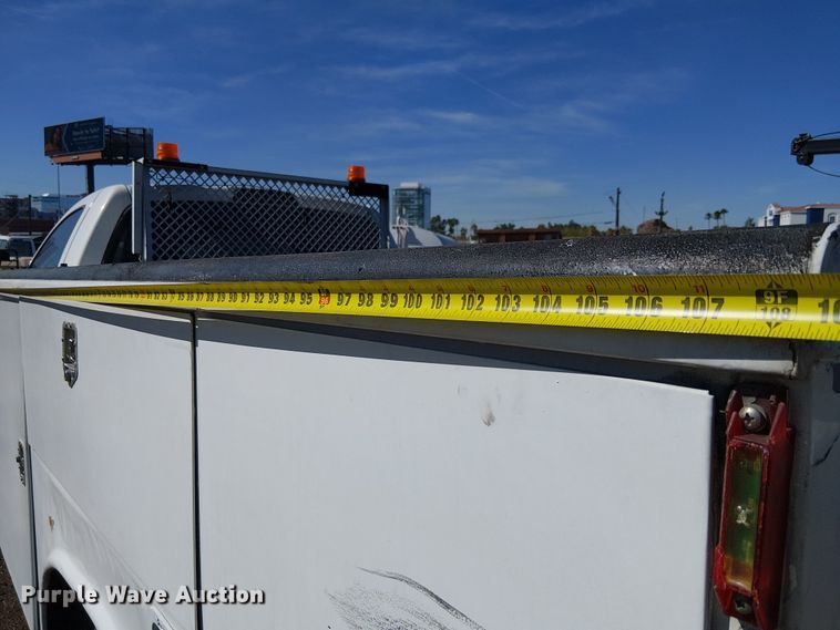 image for item EU2637 2008 Dodge Ram 3500 utility bed pickup truck