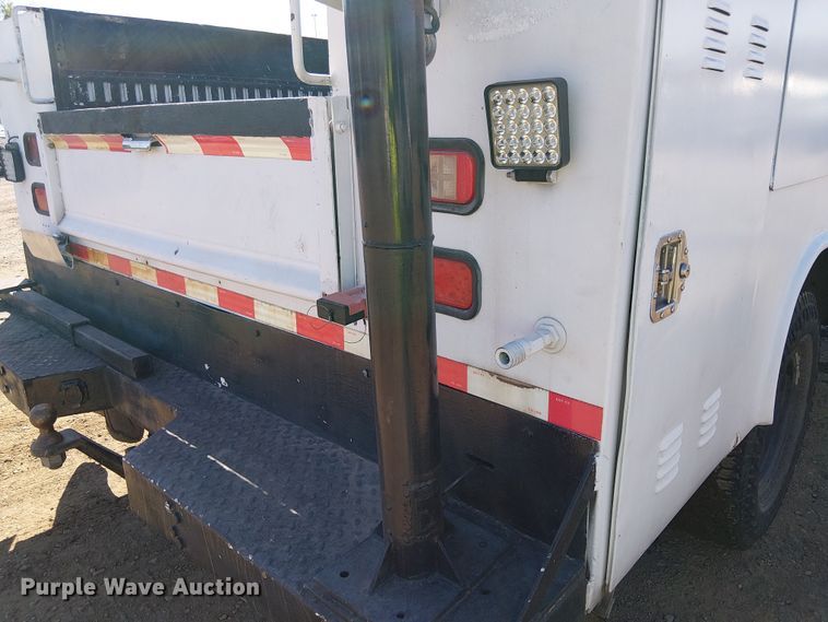 image for item EU2637 2008 Dodge Ram 3500 utility bed pickup truck