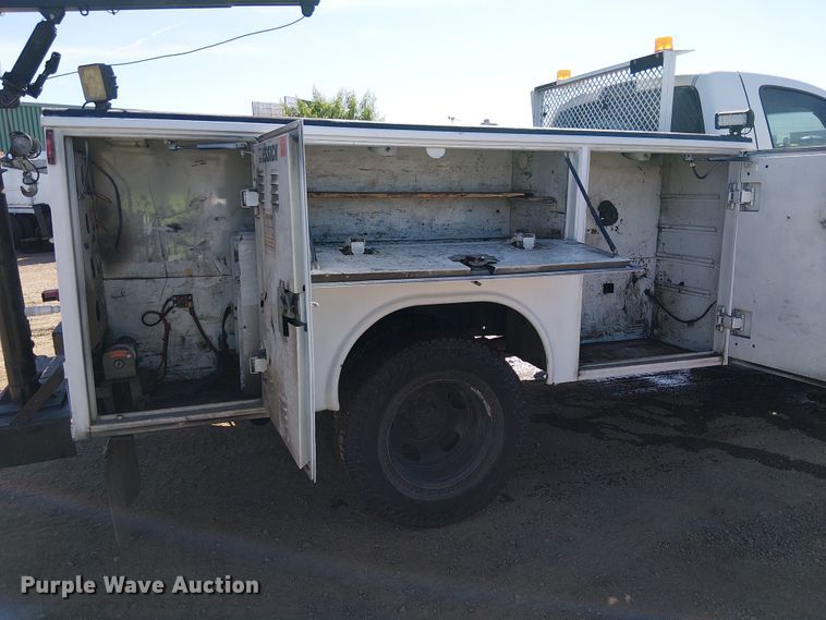 image for item EU2637 2008 Dodge Ram 3500 utility bed pickup truck