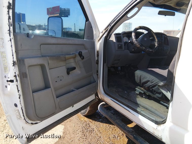 image for item EU2637 2008 Dodge Ram 3500 utility bed pickup truck