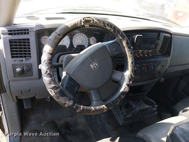 image for item EU2637 2008 Dodge Ram 3500 utility bed pickup truck