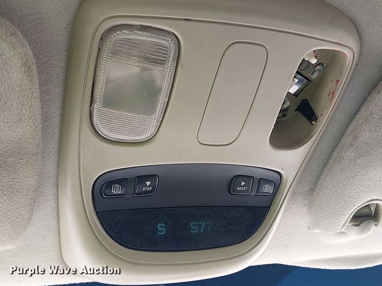 image for item EU2637 2008 Dodge Ram 3500 utility bed pickup truck