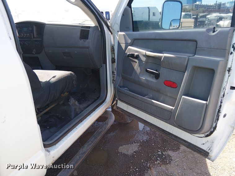 image for item EU2637 2008 Dodge Ram 3500 utility bed pickup truck