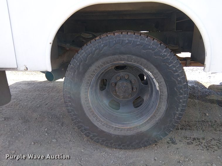 image for item EU2637 2008 Dodge Ram 3500 utility bed pickup truck