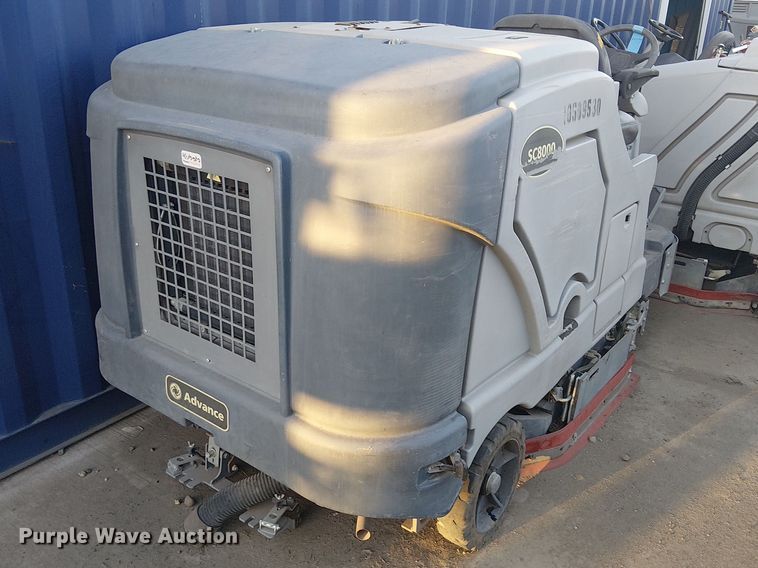 image for item EU2640 2016 NILFISK SC8000 sweeper