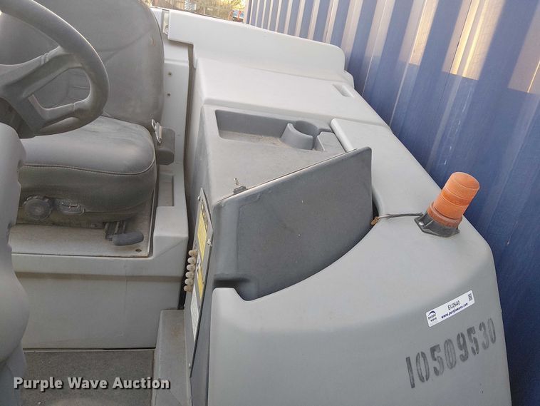 image for item EU2640 2016 NILFISK SC8000 sweeper