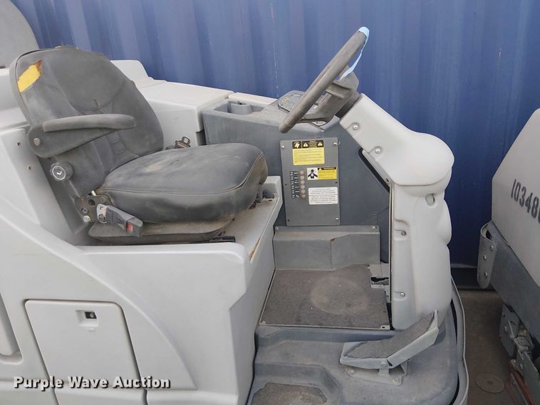 image for item EU2640 2016 NILFISK SC8000 sweeper