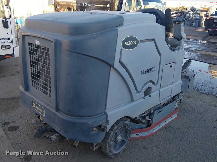 image for item EU2641 2016 NILFISK SC8000 sweeper