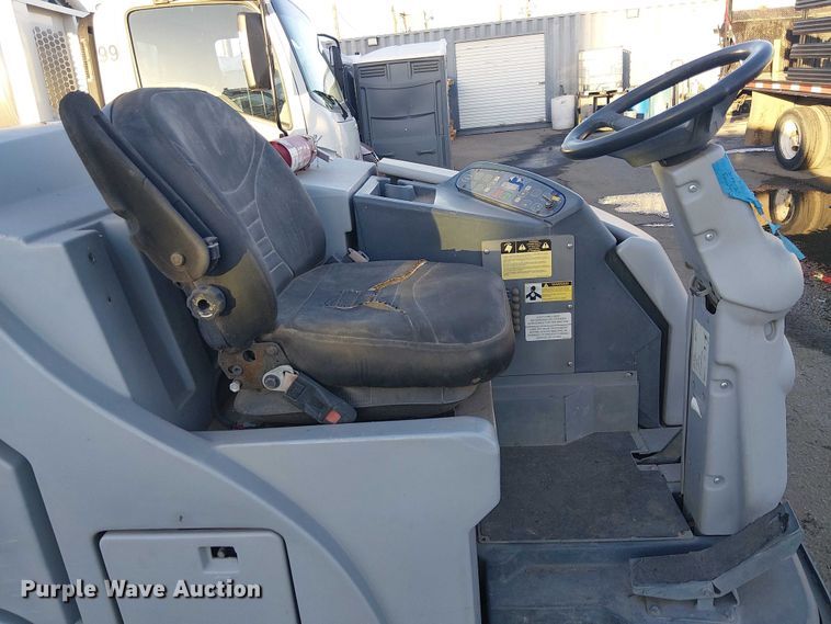 image for item EU2641 2016 NILFISK SC8000 sweeper