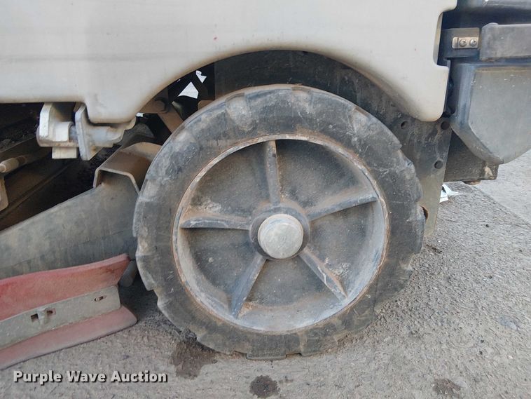 image for item EU2641 2016 NILFISK SC8000 sweeper