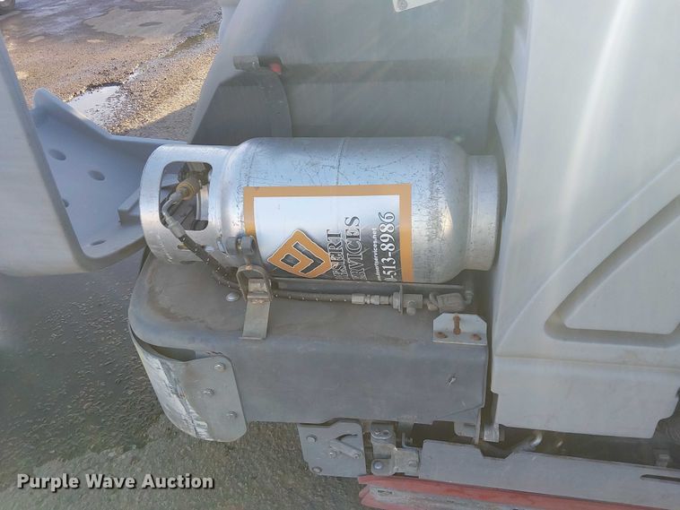 image for item EU2642 2016 NILFISK SC8000 sweeper