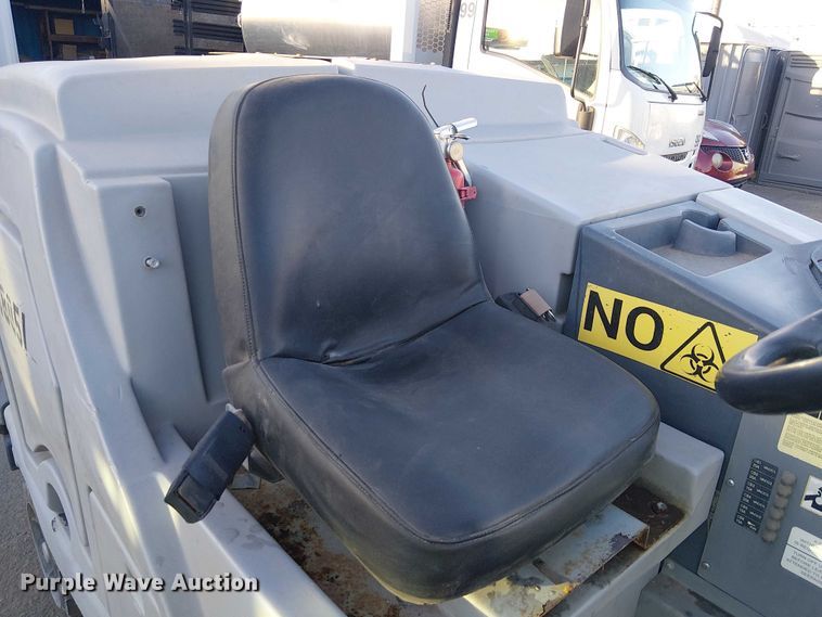 image for item EU2642 2016 NILFISK SC8000 sweeper