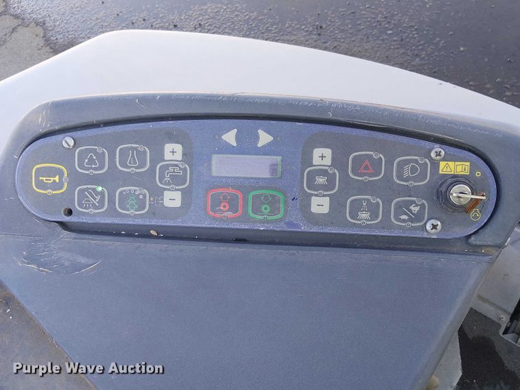 image for item EU2642 2016 NILFISK SC8000 sweeper