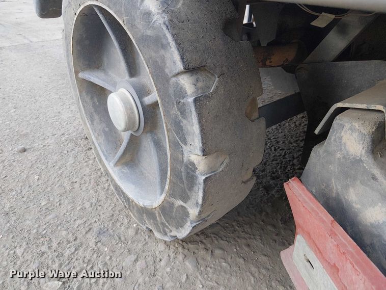 image for item EU2642 2016 NILFISK SC8000 sweeper